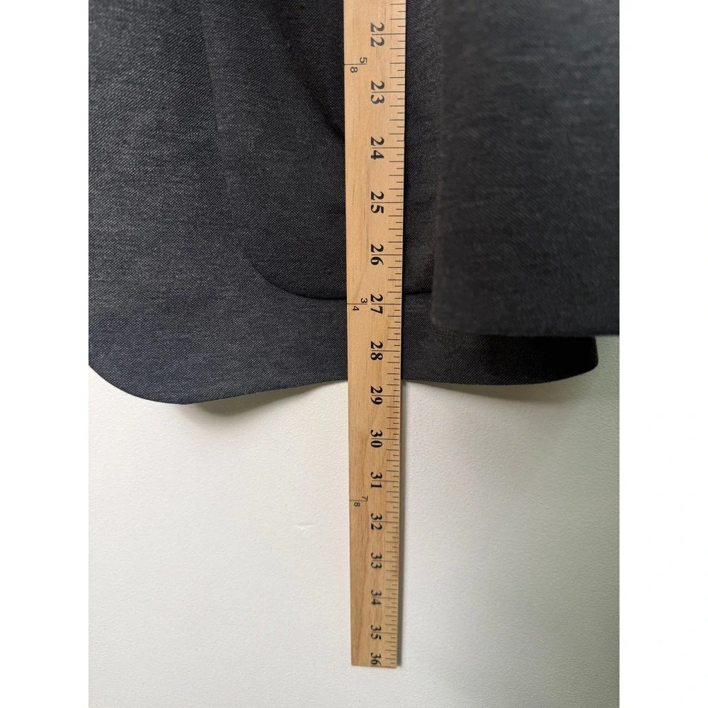 Uniqlo Mens Comfort Jacket Blazer Charcoal Gray Knit Jersey Size M 2-Button